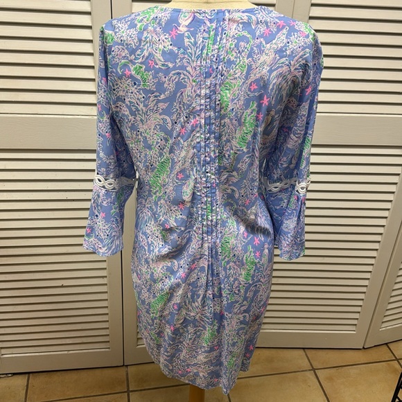 Lilly Pulitzer Dress Size Medium with Tigers Alligators Starfish Birds Palm - Picture 3 of 4